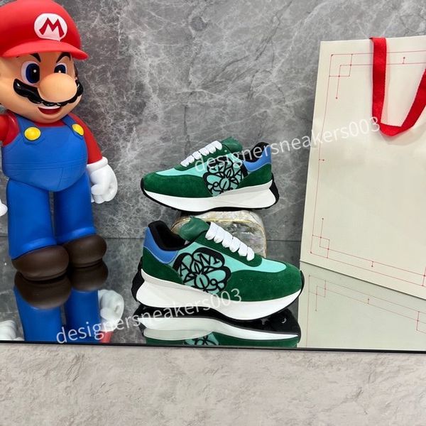 

r running shoes sneakers foam runners womens shoes outdoor shoes mens shoes plate-forme white black men women suede casual shoes