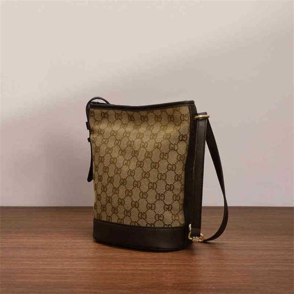 

2023 designer bag super versatile leather one shoulder bucket large bag