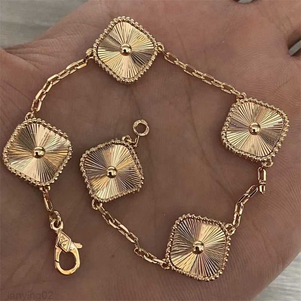 

designer love bangle luxury clover mens designer bracelets charm chain chromatic plated gold jewellery women trendy vintage diamond love bra, Silver