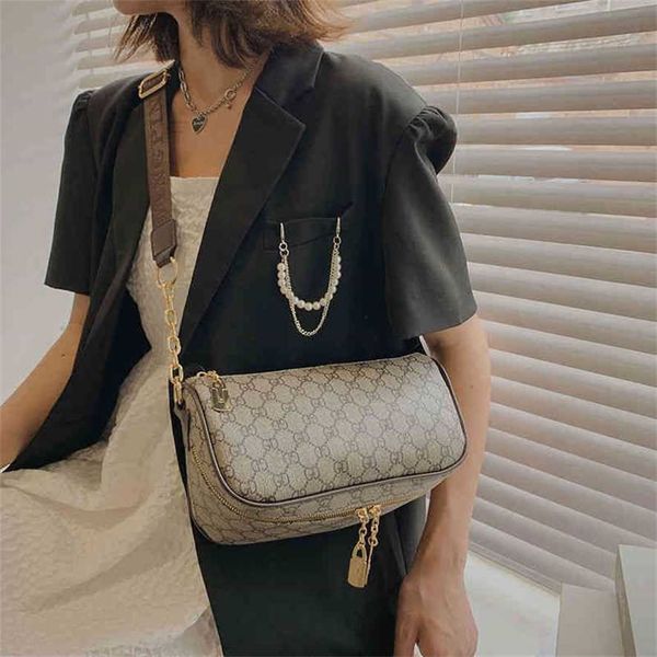 

2023 designer bag 2023 new classic chest bag large capacity one shoulder messenger bag versatile for female students