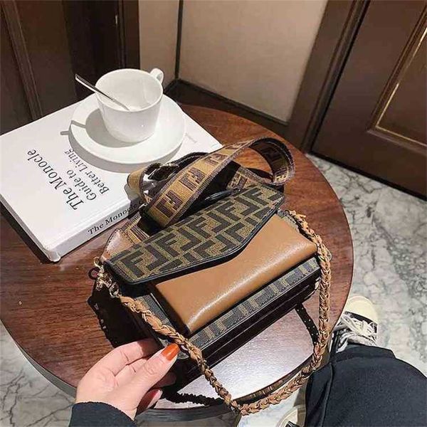 

2023 designer bag handbag hands spring shoulder bag simple atmosphere chain