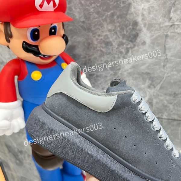 

womens designer casual shoes platform sneakers clear sole black white grey pink blue royal neon green mens trainers tennis