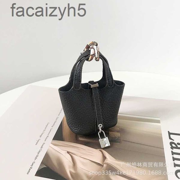 

keychains & lanyards designer h family genuine leather vegetable basket bag pendant creative earphone car charter key chain cowhide mini buc, Silver