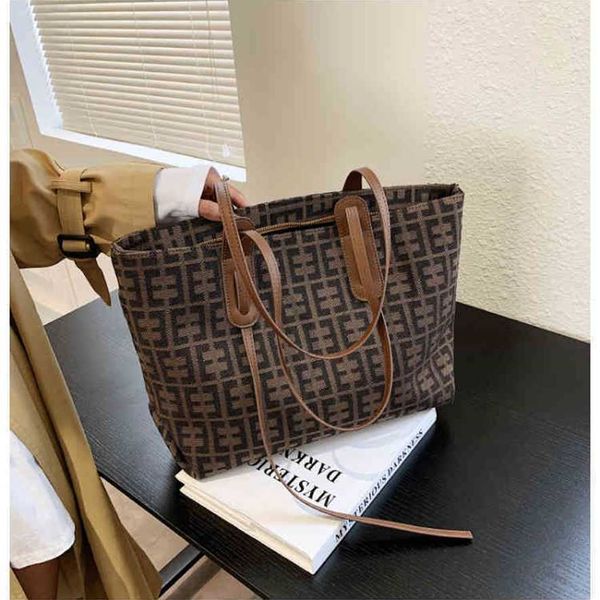 

2023 designer bag luggage bag single shoulder large capacity autumn winter texture ins commuting leisure bags