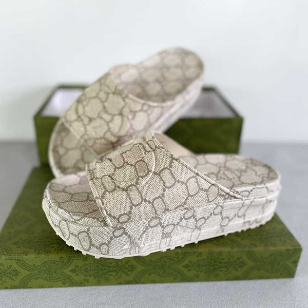 

women platform sandal sliders platform perforated sandal hollow shoes jelly colors high heel summer rubber lug sole mules 35-44 with box no4, Black