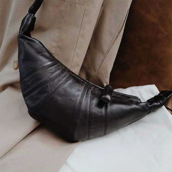 

sheepskin oxhorn bun french small dumplings bun single shoulder crossbody women's bun french stick bun 230329 230329