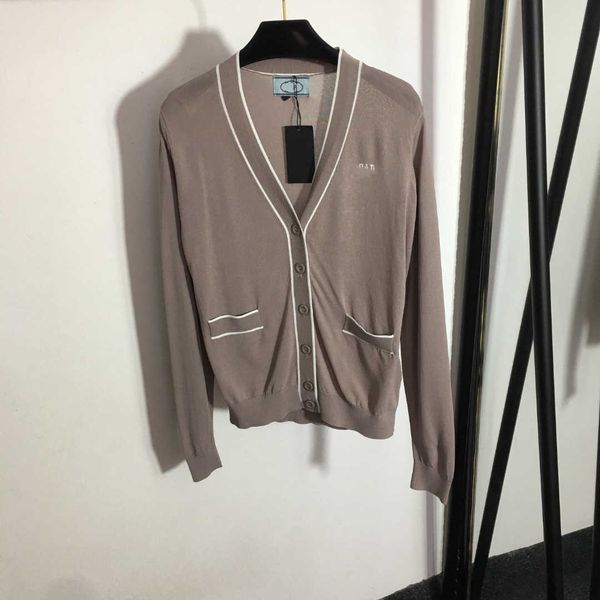 

23ss designer knit long sleeve womens knits shirt women brand chest logo letter v-neck long sleeve knitted cardigan womens clothes, White
