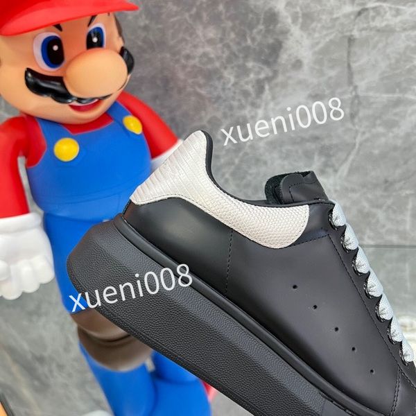 

2023casual shoes reflective chain reaction sneakers triple black white suede blue yellow fluo tan luxury mens women shoe designer trainers, Red;white