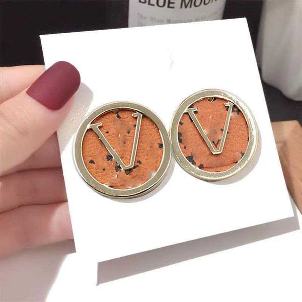 

2023 designer new korean new fashion versatile leather metal letter earrings exaggerated silver needle earrings female, Golden