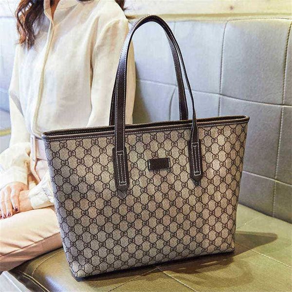 

2023 designer bag bag 2023 new fashion summer high capacity tote one shoulder big foreign style hand women's bag