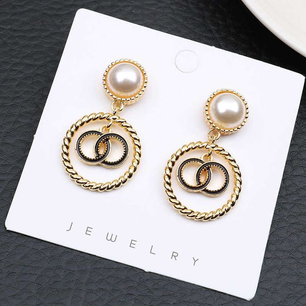

2023 designer new classic pearl earrings fashion high-end show quality, Golden