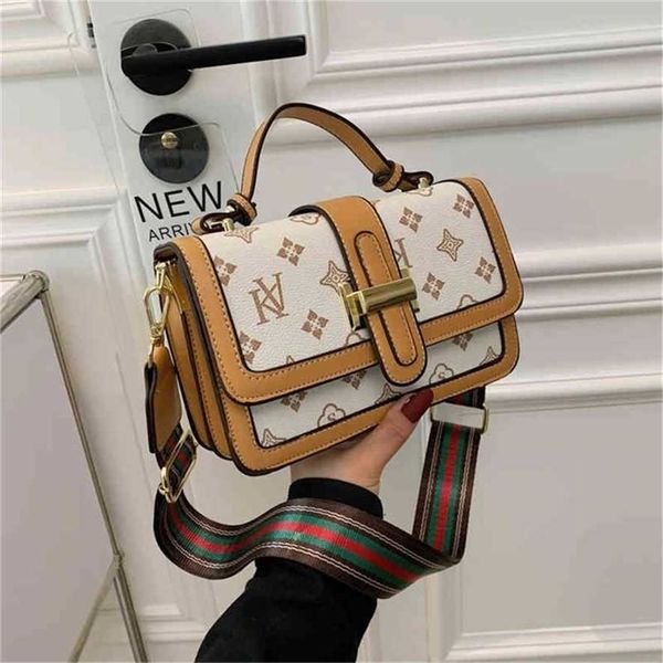 

2023 designer bag super low old flower fashion contrast color single shoulder portable small square bag
