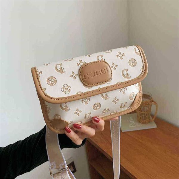 

2023 designer bag retro women's 2023 summer new korean style fashion ins single shoulder diagonal chest printed small square bag