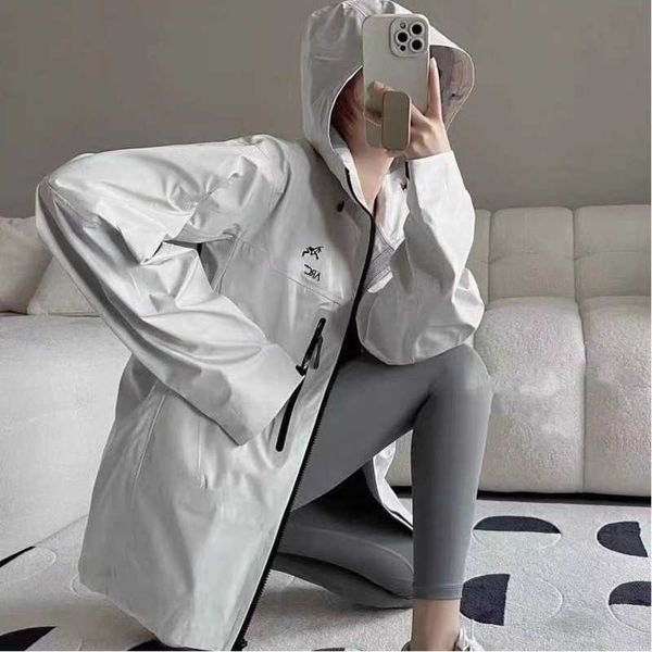 

ivory white zipper jacket designer jackets outdoor hard shell rushsuit waterproof windproof windbreaker men women cardigan hooded coat, Black;brown