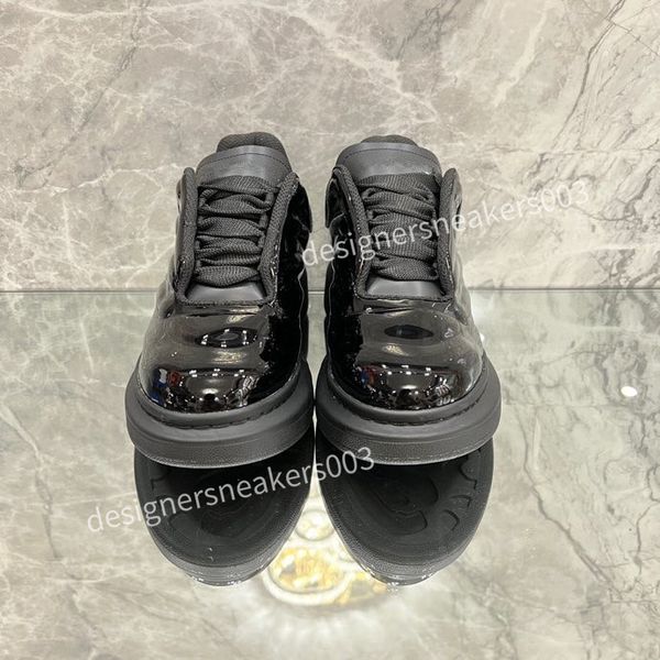 

2023new women casual shoes black white casual sports sneakers socks trainers men womens boots platform shoes speed trainer