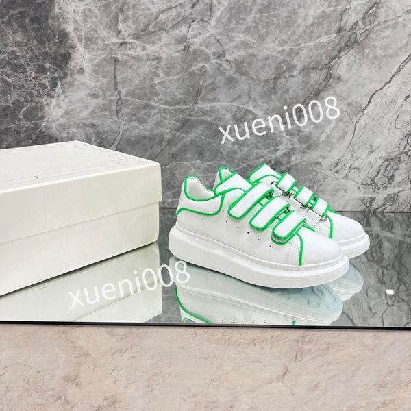 

2023new designer casual shoes reflective chain reaction sneakers triple black white suede blue yellow fluo tan luxury mens women shoe design, Red;white