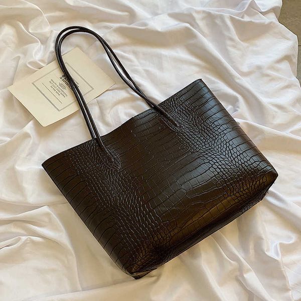 

nxy large capacity female shoulder bags new fashion handbags pu leather pattern tote bags shopping and travel bags 230308