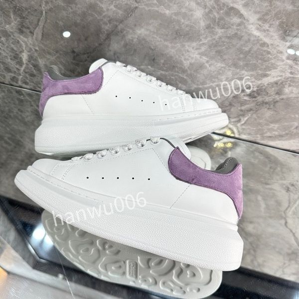 

2023new designer classic mens boot senior fashionable desert denim leather luxurious winter platform rubber high heels short boots thick, Black