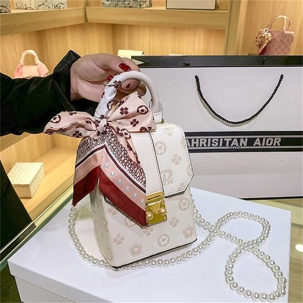 

2023 designer bag handbag mobile phone foreign style printed pearl chain lipstick mini single diagonal small