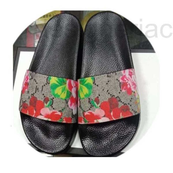 

slippers designer 2023 spring summer beach men's and women's couple zkwy, Black