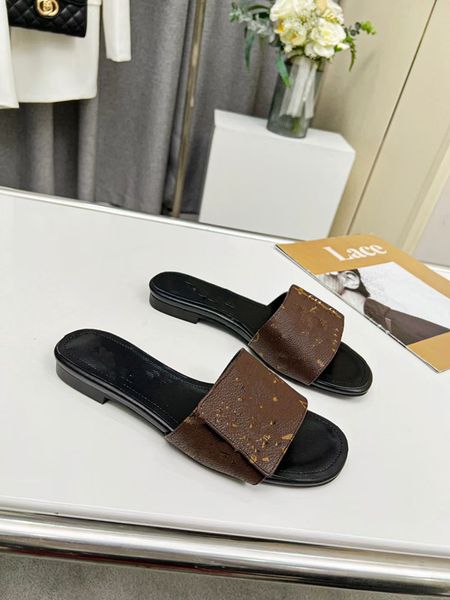 

2023 summer women platform slide designer quilting sandals real leather luxury flat slippers rubber thick bottoms flip flops beach shoes 021, Black