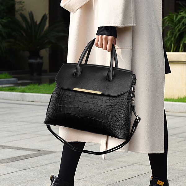 

new bags womens fashion alligator print handbag all-match womens shoulder bag large capacity commuter crossbody bag