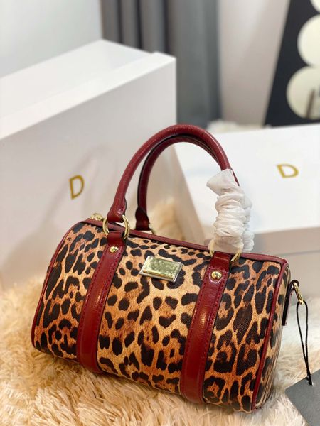 

23ss fashion designer bag womens luxury tote bag ladies cross bodys totes bags classic shoulders handbags leopard sac