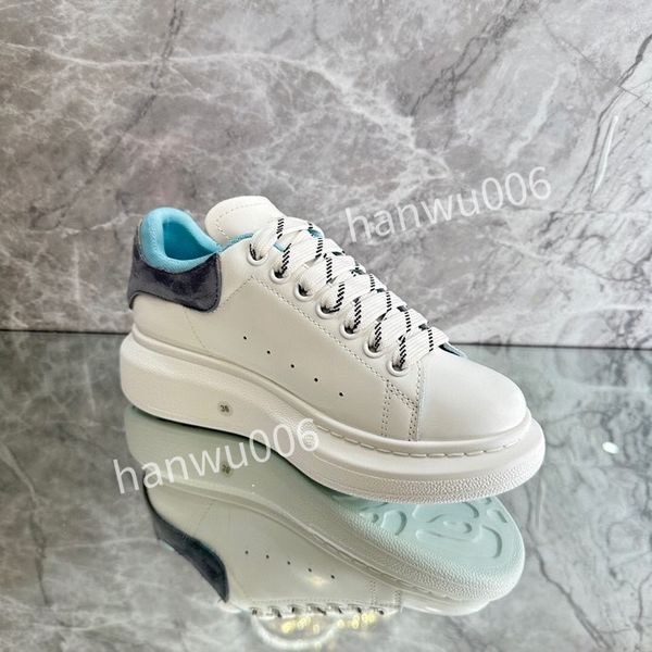 

2023new designer classic men boot senior fashionable desert denim leather luxurious winter platform rubber high heels short boots thick, Black