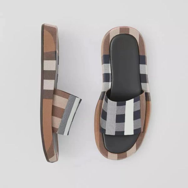 

branded slippers letter bur slides plaid sandals luxury summer ladies espadrille flip flops beach pool pillow slide designer shoes thick bot, Black
