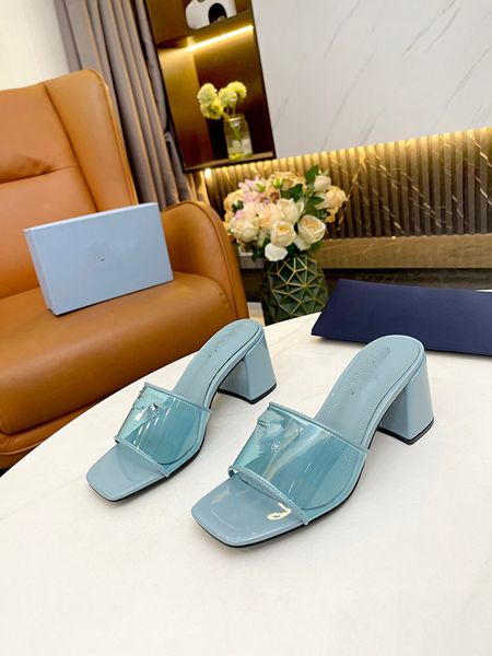 

beach scuffs classic flat woman slipper summer lady cartoon big head slippers leather l bath fashion women shoes large size 0218, Black
