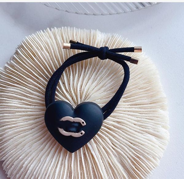 

designer hair rope sweet black love scrunchie rubber band logo elastic high-quality brand ponytail holder luxury hair accessories