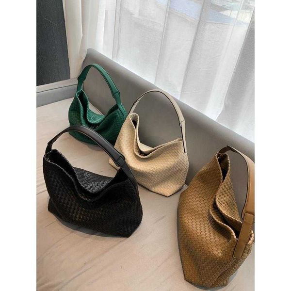 

bvs designer luxury womens bottegas bags handbag venetas woven bag pouch nylon fashion shoulder jodie totes leather crossbody bag cassette m