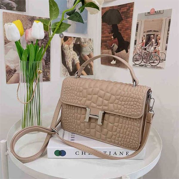 

designer bag lock small square texture portable single shoulder bag dubg bags