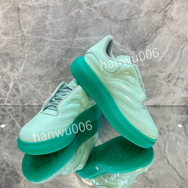 

2023new womens designer boot rubber men women shoes suede velvet leather half pink black green outdoor