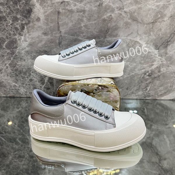 

2023new womens ankle boot desert boots beige and ebony genuine leather quilted lace-up winter shoes rubber sole, Black