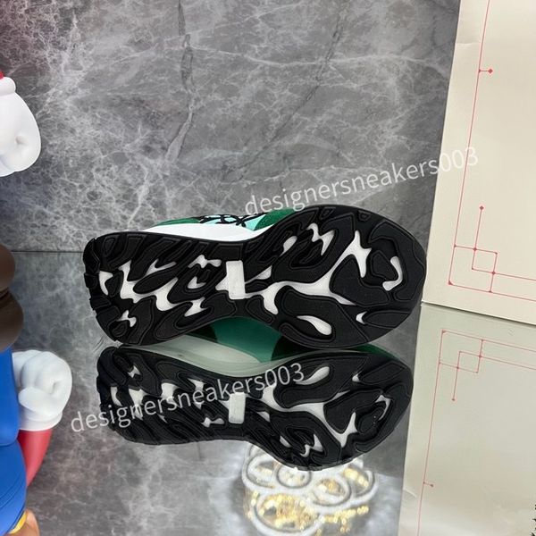 

2023running shoes sneakers foam runners womens shoes outdoor shoes mens shoes plate-forme white black men women suede casual shoes