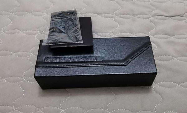 

sunglasses hard case black eye glasses box with cleaning cloth new5441582