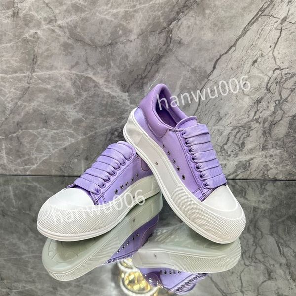 

2023new womens ankle boot luxury desert boots beige and ebony genuine leather quilted lace-up winter shoes rubber sole, Black