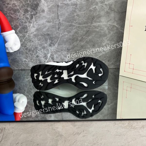 

mens designer running shoes sneakers foam runners women shoes outdoor shoes mens shoes plate-forme white black men women suede casual shoes