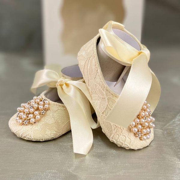

first walkers ivory lace baptism girls' shoes pography flower baby flash pearl flower shoes soft and comfortable baby shoes 230330