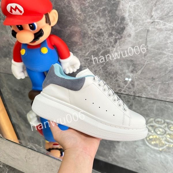 

2023new designer classic men boot senior fashionable desert denim leather luxurious winter platform rubber high heels short boots thick, Black