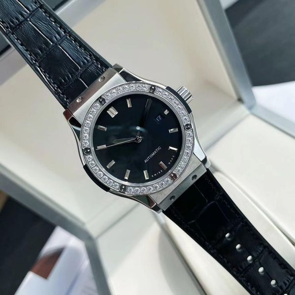 

2023 gd new classic men's fully automatic mechanical movement watch 42mm size calfskin strap black dial diamond watch ring sapphire gla, Slivery;brown