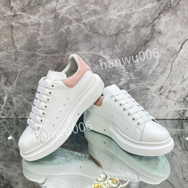 

2023designer classic womans men boot senior fashionable desert denim leather luxurious winter platform rubber high heels short boots thick, Black