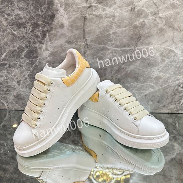 

2023mens boots cowskin elasticity socks shoes half boot designer fashion knitting mixed colors chunky heel thick sole for womens, Black