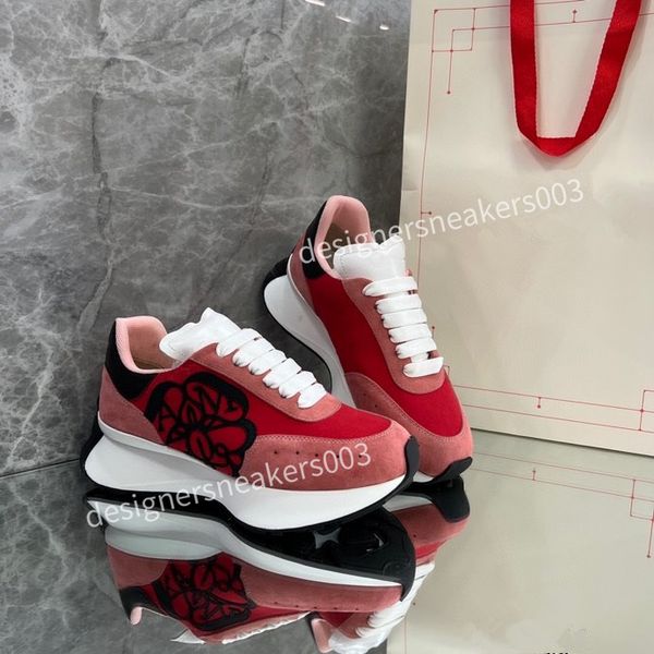 

women mens running shoes sneakers foam runners women shoes outdoor shoes mens shoes plate-forme white black men women suede casual shoes2023
