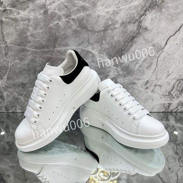 

2023new designer classic womans boot senior fashionable desert denim leather luxurious winter platform rubber high heels short boots thick, Black