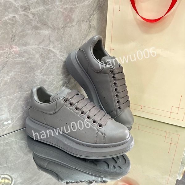 

2023designer boot rubber men women shoes suede velvet leather half pink black green outdoor luxury