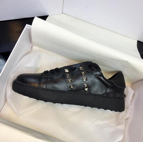 

designer casual shoes sneakers women mens loafers spikes party flat black white low side comfortable running shoes versatile abrasion shoes