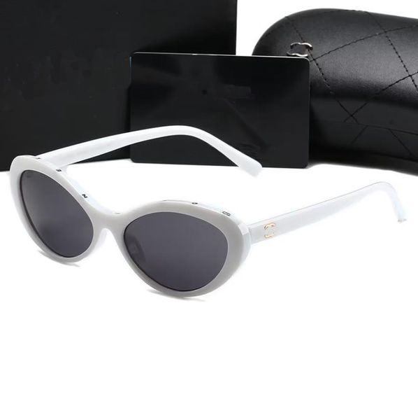 

2023 the new outdoor deluxe classic 5417 sunglasses fit both men and women with stylish and refined sunglasses, White;black