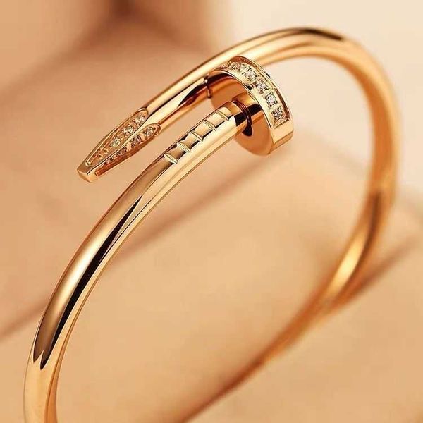 

designer carti bracelet bangle bangle bracelet female titanium steel niche red luxury micro inlaid bracelet rose gold hand personality fade, Black